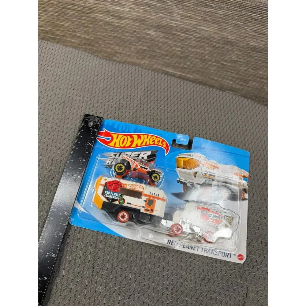 Hot Wheels Red Planet Transport 2024 1:64 Transporter Vehicle NEW